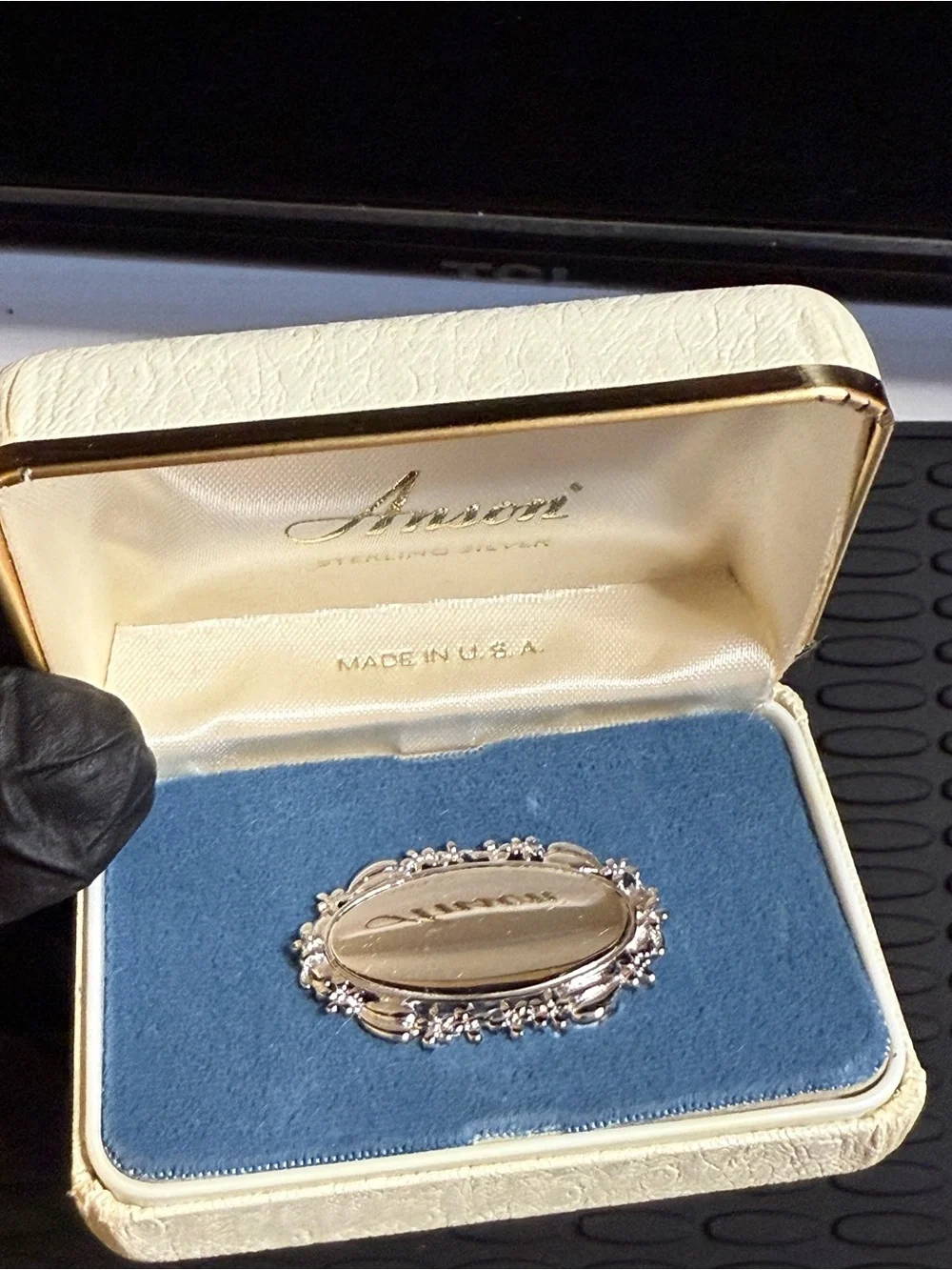AMO Silver Oval Floral-Edge Brooch